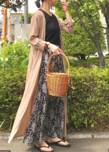 ビーチサンダルの30代女性向けコーディネートに関する参考画像