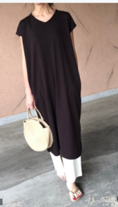 ビーチサンダルの30代女性向けコーディネートに関する参考画像