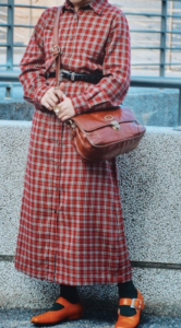 21年春 シャツワンピースの色別コーデや組み合わせ トレンドカラーや30代レディースの着こなし方を紹介 ファッションコクシネル