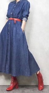 22年春 デニムワンピースの30代女性向けコーデや組み合わせ レディースの上手な着こなし方を紹介