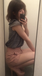 ピンクのショートパンツコーデに関する参考画像