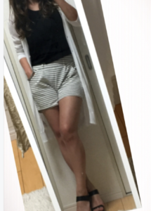 ボーダーのショートパンツのコーデに関する参考画像