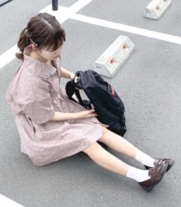 21年春 フラットシューズ人気色別コーデや組み合わせ トレンドカラーも30代レディース向けに紹介 ファッションコクシネル