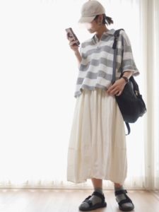 【2020年夏】レディース半袖ポロシャツ人気色別コーデの参考画像