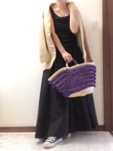 【2020年夏】かごバッグの人気色別コーデの参考画像