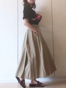 2020夏向けシャワーサンダル赤・レッドに関する参考画像