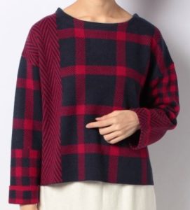 アリバイ崩し承ります浜辺美波の衣装ブランドに関する参考画像