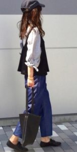 クロップドパンツの春向けコーデに関する参考画像