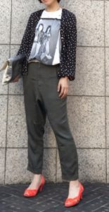 サルエルパンツの春向けコーデに関する参考画像