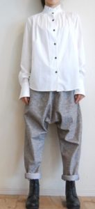 サルエルパンツの春向けコーデに関する参考画像