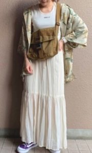 アロハシャツの春コーデに関する参考画像
