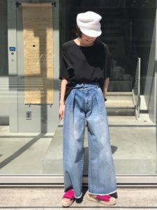 2020夏向けジュートサンダルピンクコーデに関する参考画像