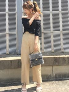 2020夏向けジュートサンダルベージュコーデに関する参考画像