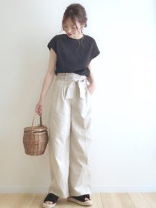2020夏向けジュートサンダル黒・ブラックコーデに関する参考画像