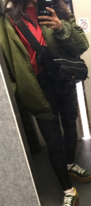 厚底スニーカーのコーデに関する参考画像