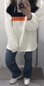 厚底スニーカーのコーデに関する参考画像