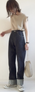カットソーの春コーデに関する参考画像