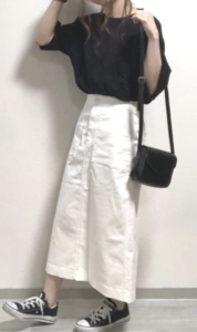 カットソーの春コーデに関する参考画像
