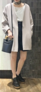 ヒールパンプスの色別コーデに関する参考画像