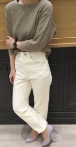ヒールパンプスの色別コーデに関する参考画像