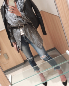 ヒールパンプスの色別コーデに関する参考画像