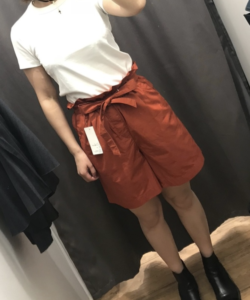 カーゴパンツの春向けコーデに関する参考画像
