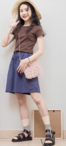カーゴパンツの春向けコーデに関する参考画像