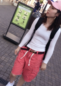 カーゴパンツの春向けコーデに関する参考画像