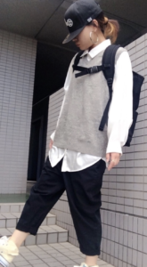 サルエルパンツの春向けコーデに関する参考画像