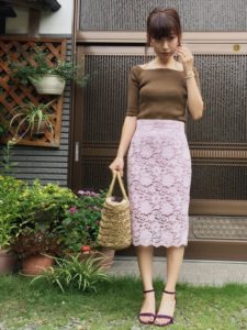 スストラップサンダルの人気色別コーデ