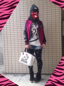 2020年秋 スタジャンの30代レディース向け色別流行コーデ 女性のおすすめ着こなし方 ファッションコクシネル