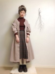 【2020年冬】タートルニットの30代レディース向け色別流行コーデの参考画像