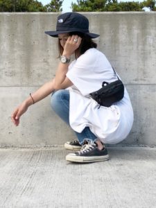 年夏 Tシャツワンピースの30代レディース向け色別流行コーデ 女性のおすすめ着こなし方 ファッションコクシネル