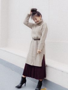 21年秋 ニットワンピースの30代レディース向け色別流行コーデ 女性のおすすめ着こなし方 ファッションコクシネル