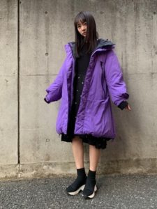 21年冬 ダウンコートの30代レディース向け色別流行コーデ 女性のおすすめ着こなし方