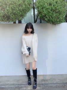 21年秋 ロングブーツの30代レディース向け色別流行コーデ 女性のおすすめ着こなし方 ファッションコクシネル