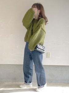 21年秋 ニットセーターの30代レディース向け色別流行コーデ 女性のおすすめ着こなし方 ファッションコクシネル