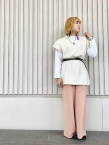 【2020年秋】スウェットパンツの30代レディース向け色別流行コーデの参考画像