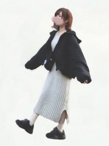 21年秋 ニットワンピースの30代レディース向け色別流行コーデ 女性のおすすめ着こなし方