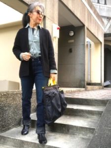 21年秋 ニットジャケットの30代レディース向け色別流行コーデ 女性のおすすめ着こなし方