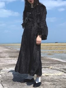 21年冬 ベロアワンピースの30代レディース向け色別流行コーデ 女性のおすすめ着こなし方