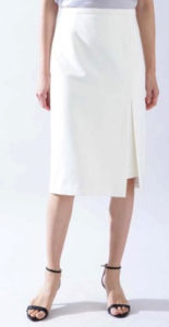 行列の女神で鈴木京香が着用しているスカートブランドの参考画像