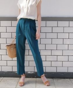 ハケンの品格で山本舞香さんが着用しているパンツブランドの参考画像