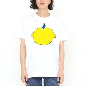 リモラブで波瑠さんが着用しているTシャツブランドの参考画像