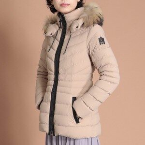 俺の家の話で戸田恵梨香さんが着用しているコートブランドの参考画像